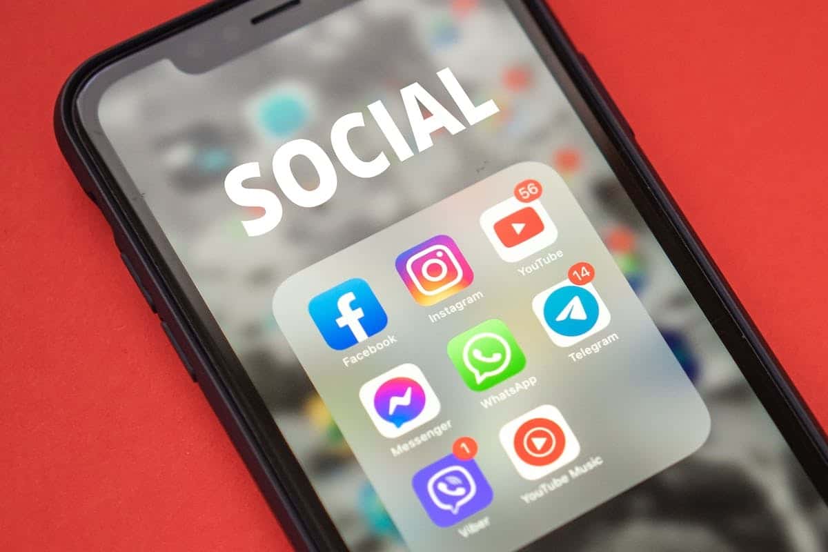 Services mobiles pour domotique et Internet des objets en action